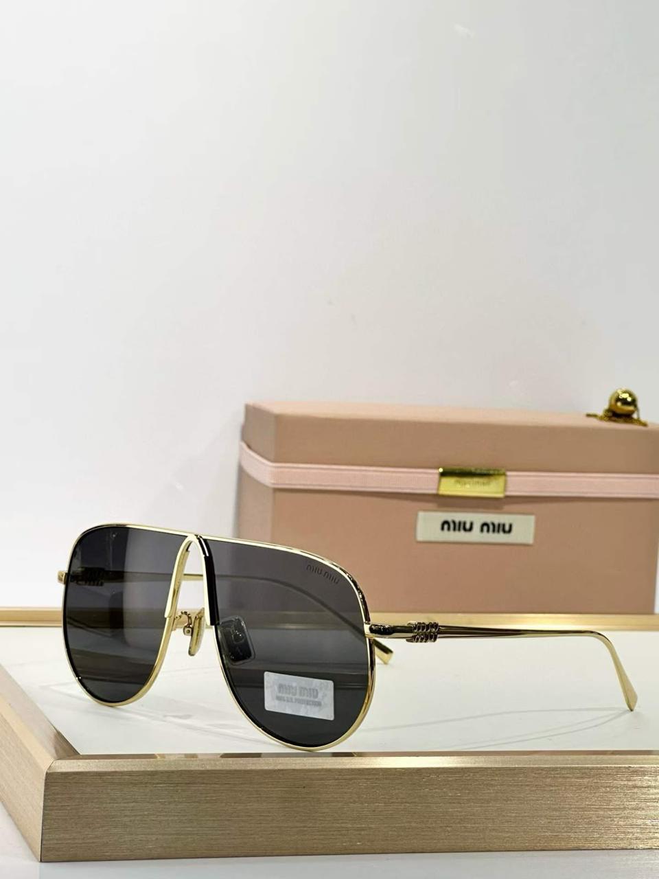 Ladies sunglasses