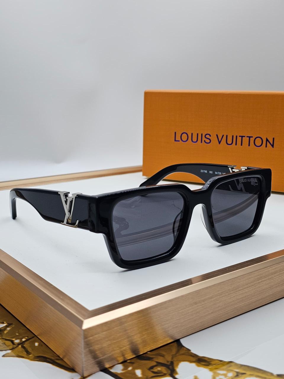Ladies sunglasses