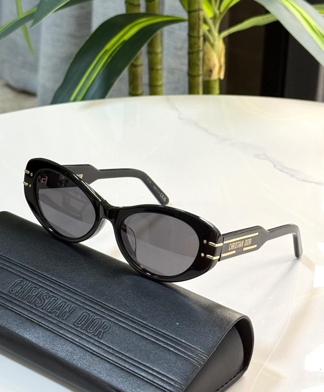 Ladies sunglasses