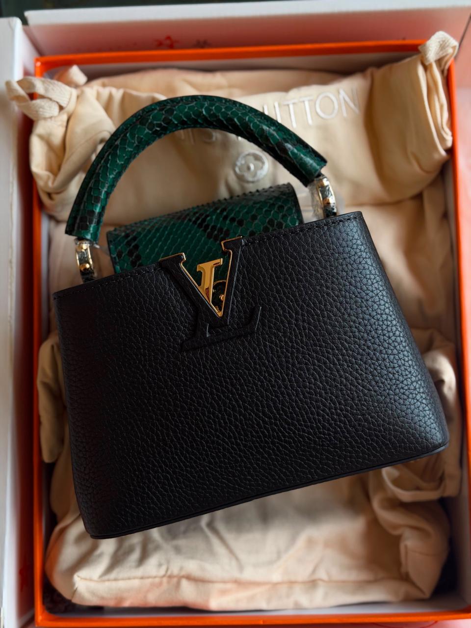 Ladies L*vi.   Bags.