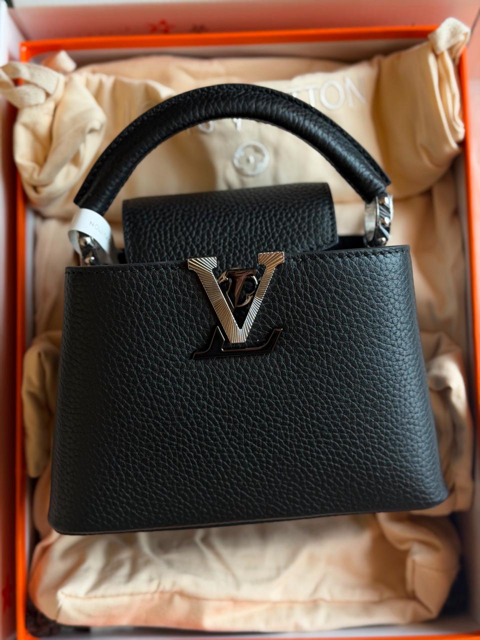 Ladies L*vi.   Bags.