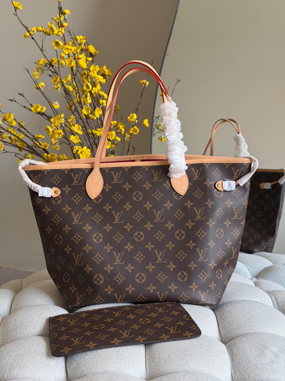 Ladies L*vi.   Bags.