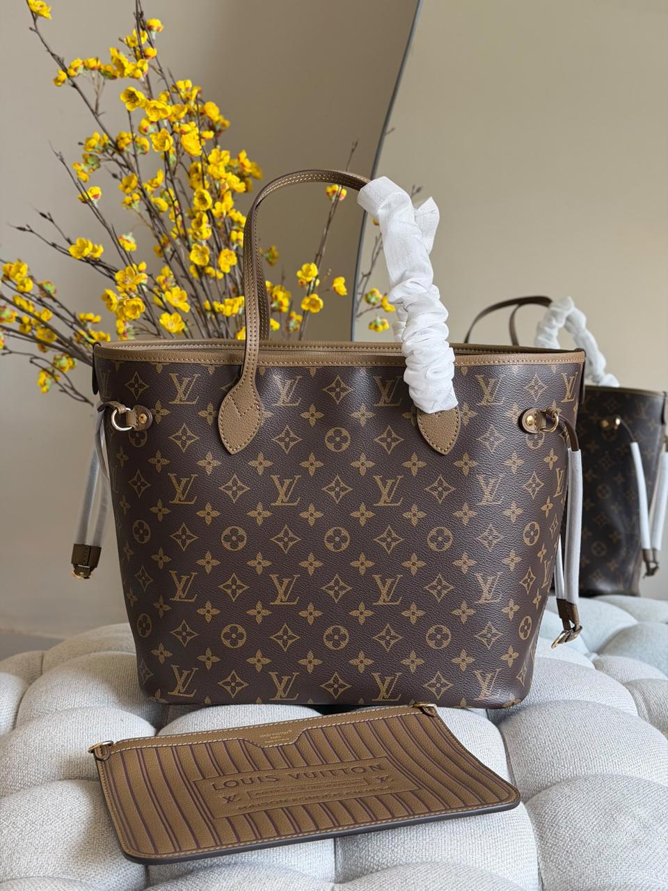 Ladies L*vi.   Bags.
