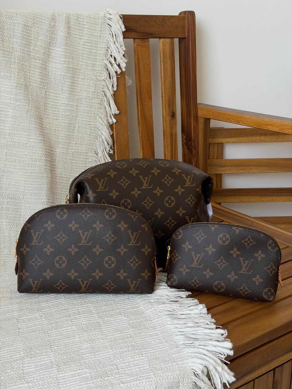 Ladies L*vi.   Bags.