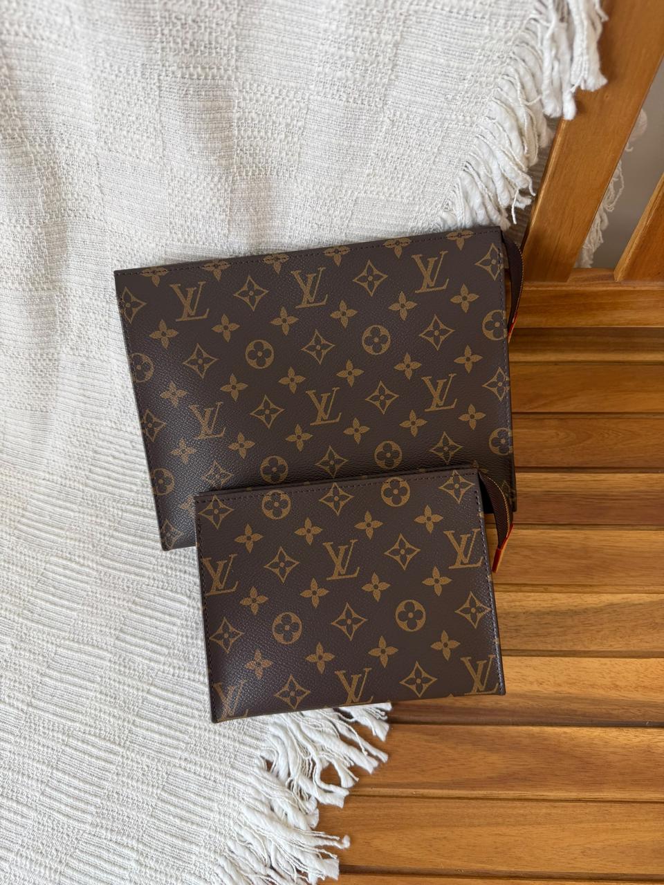 Ladies L*vi.   Bags.