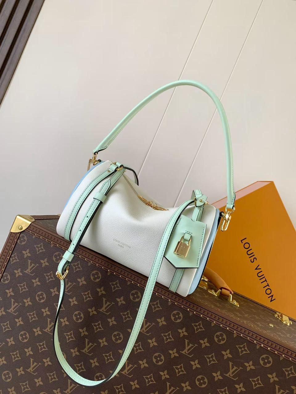 Ladies L*vi.   Bags.