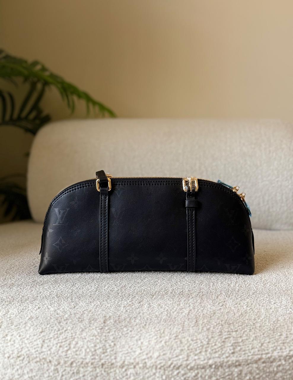 Ladies L*vi.   Bags.