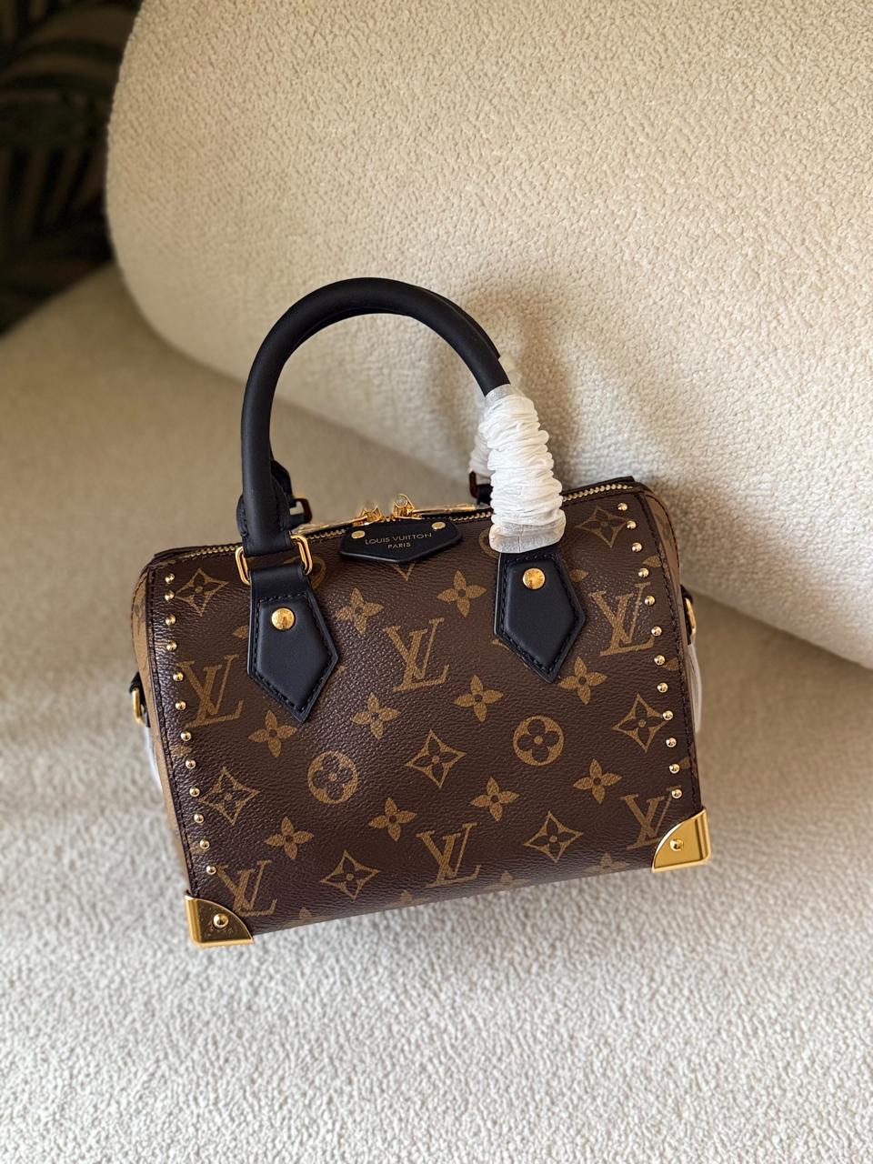 Ladies L*vi.   Bags.