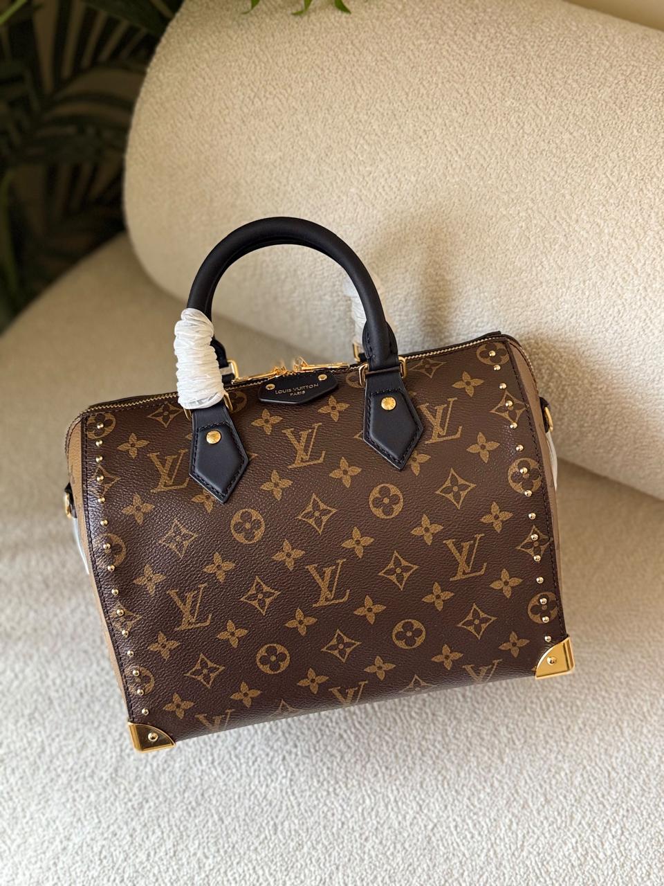 Ladies L*vi.   Bags.