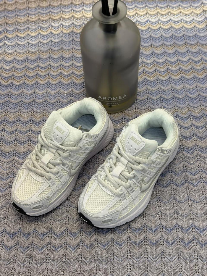 Kids shoes