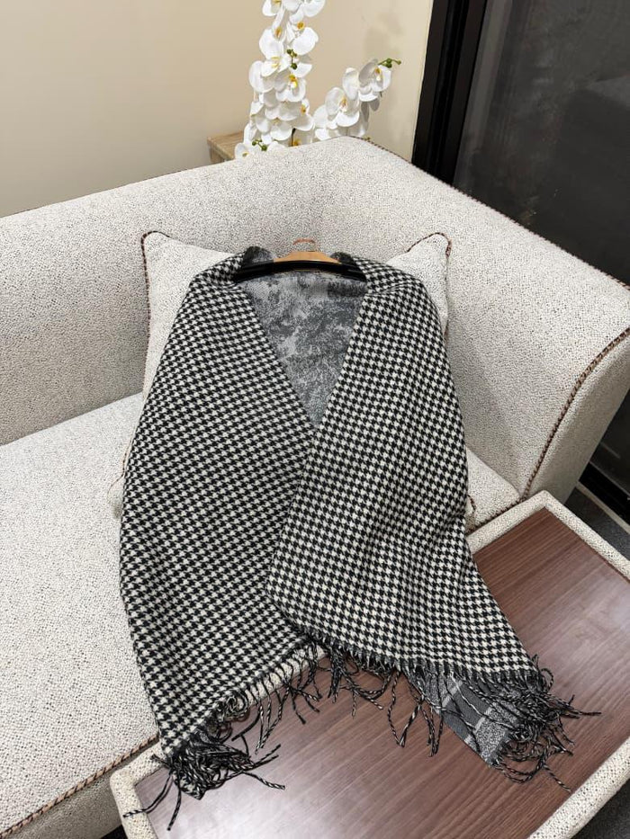 Ladies scarf