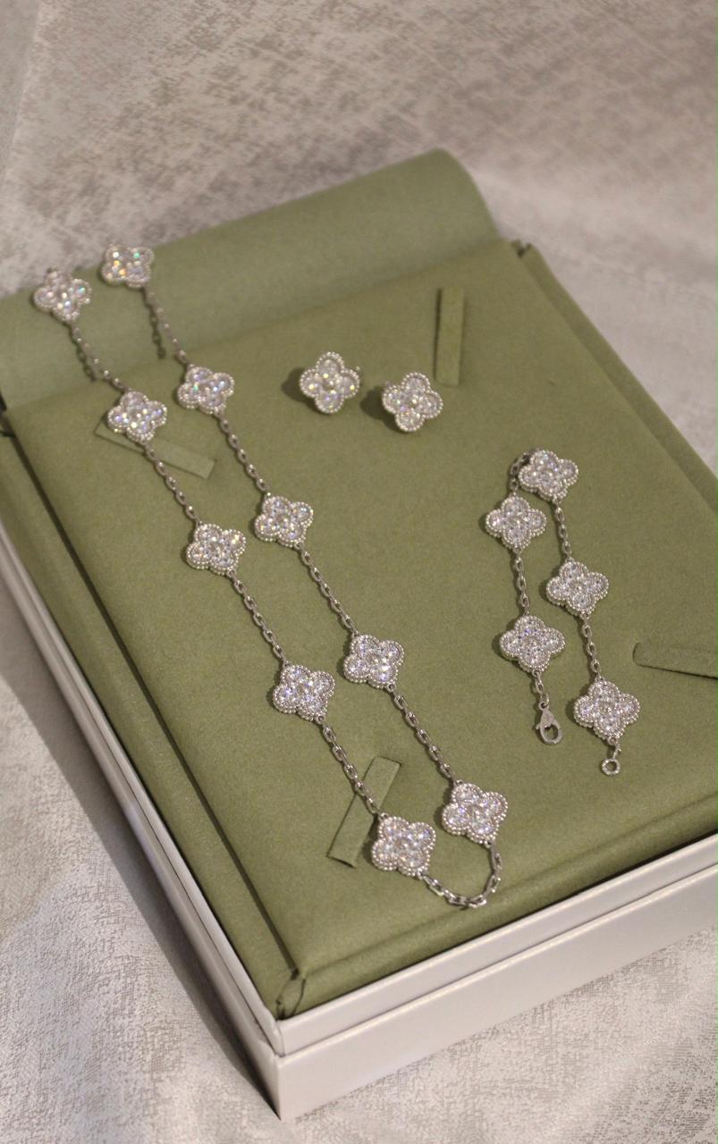 Full set jewelry.