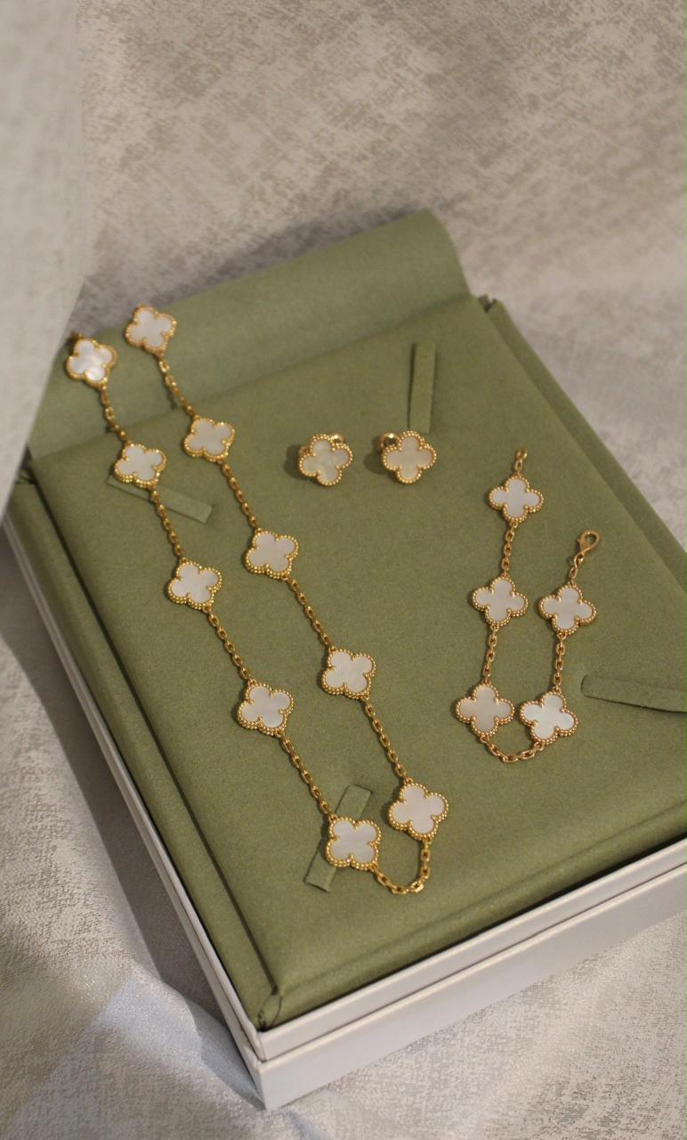 Full set jewelry.