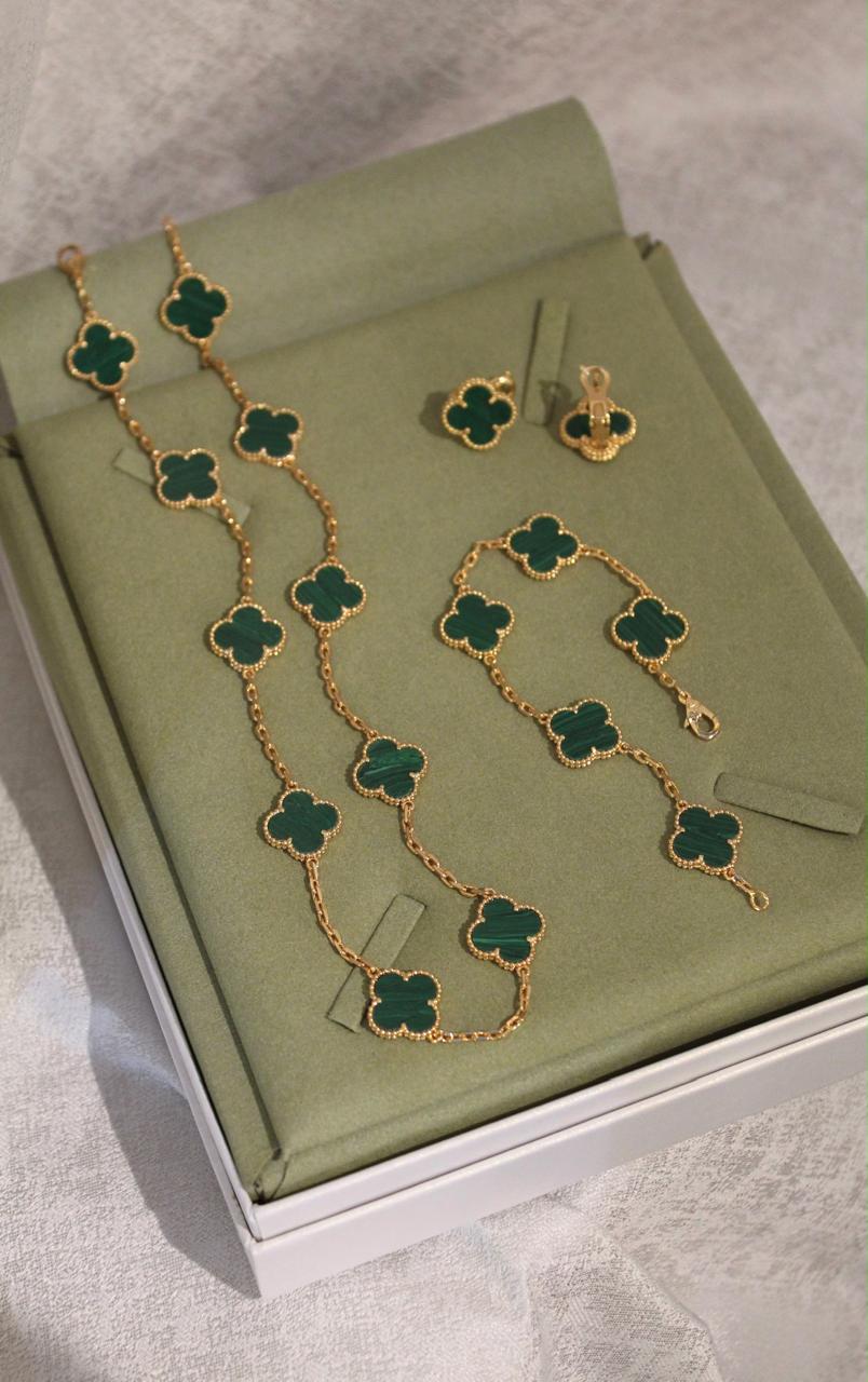 Full set jewelry.
