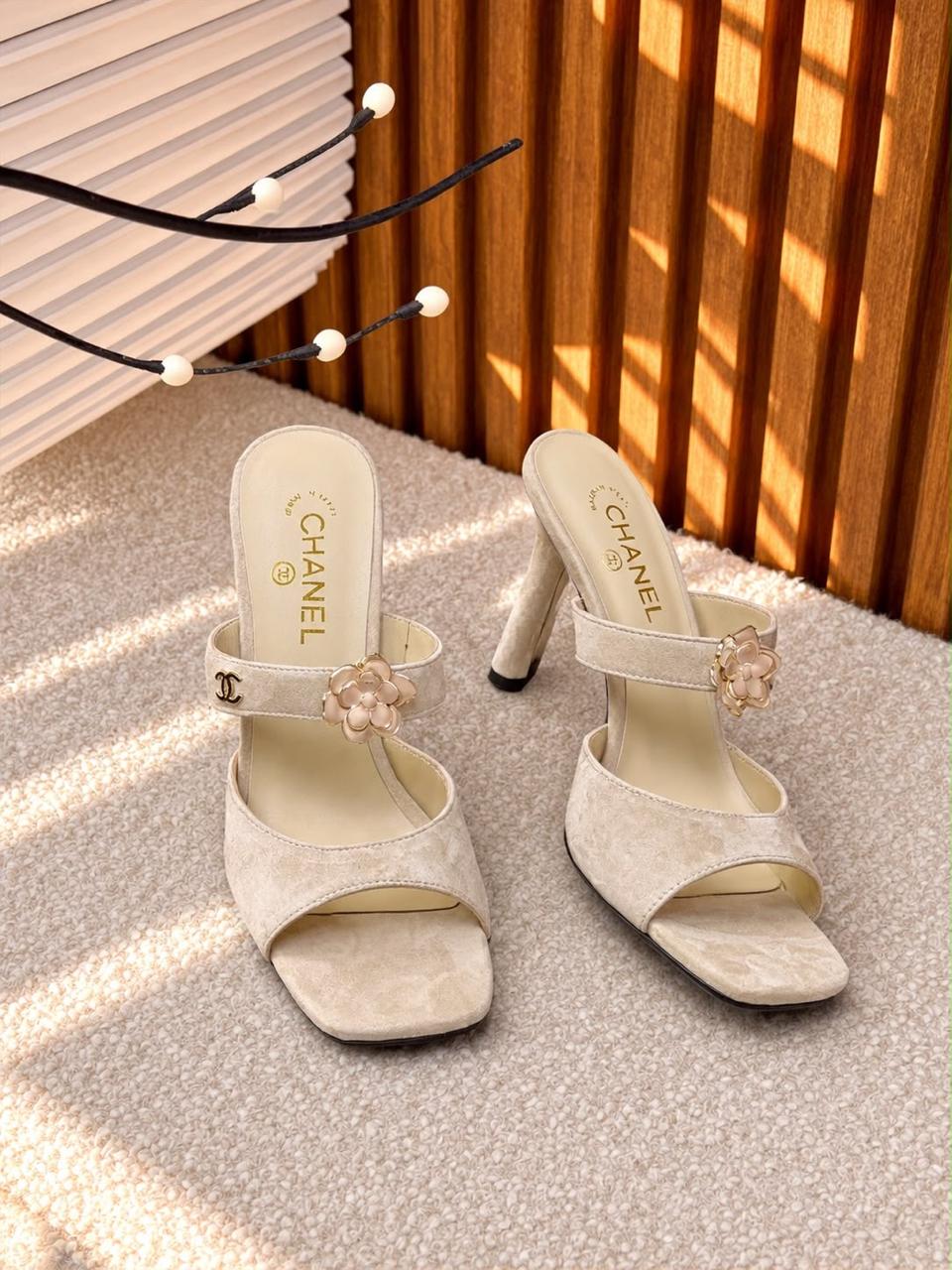 Ladies heels