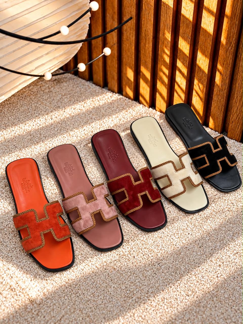 Ladies Hermes flats