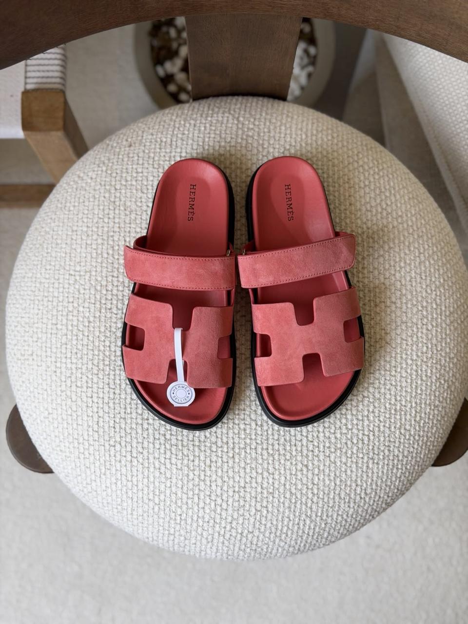 Ladies Hermes flats