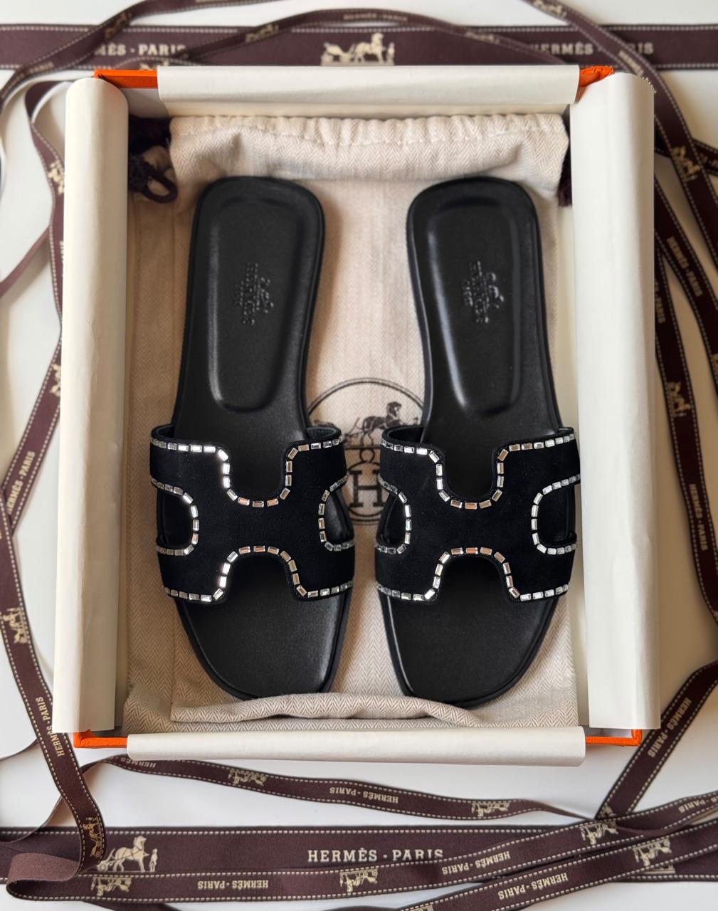 Ladies Hermes flats