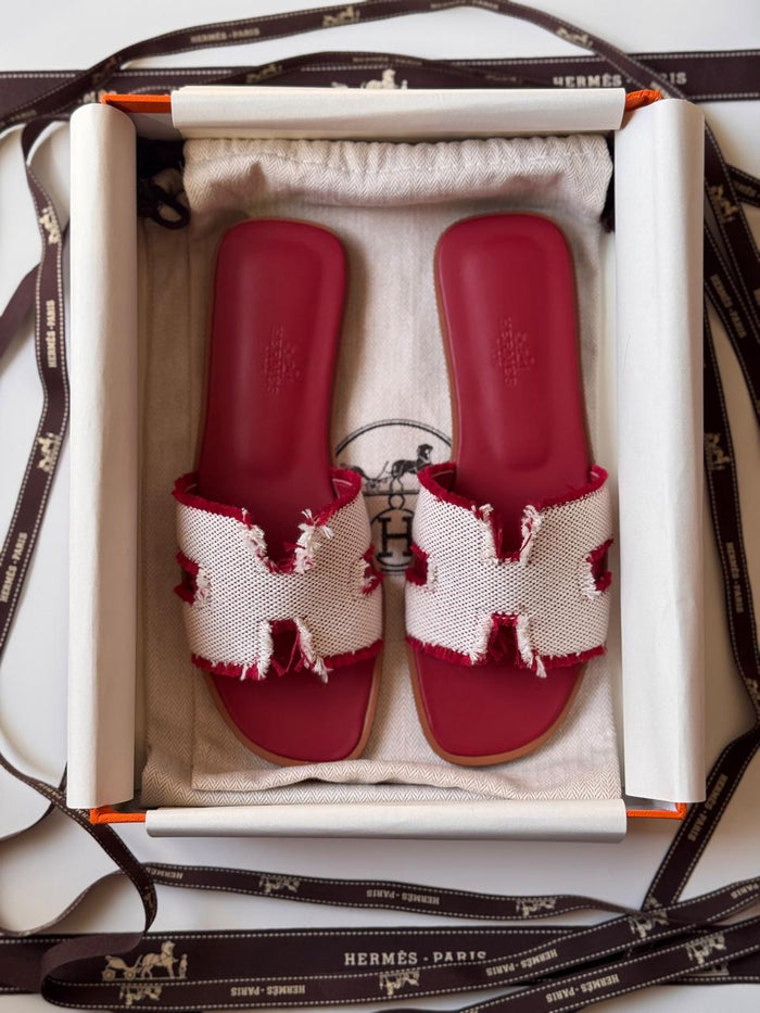 Ladies Hermes flats