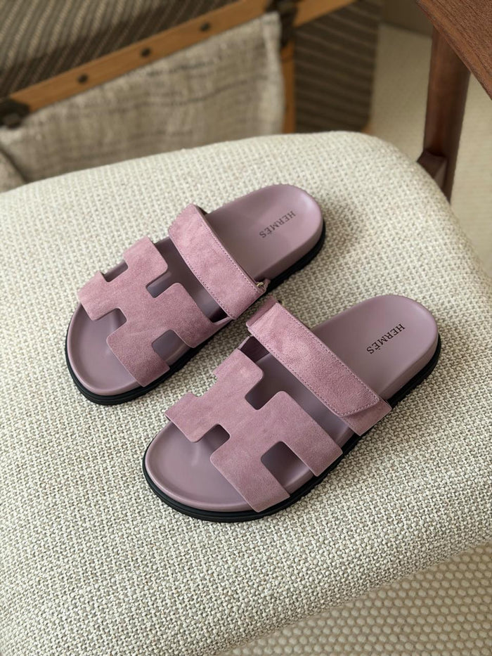 Ladies Hermes flats