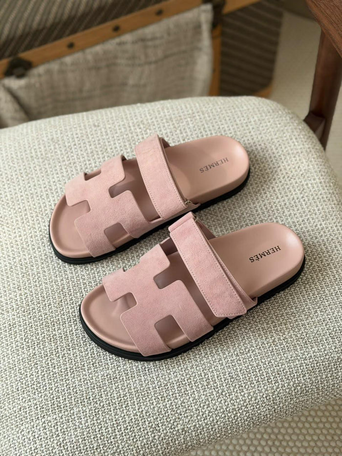 Ladies Hermes flats