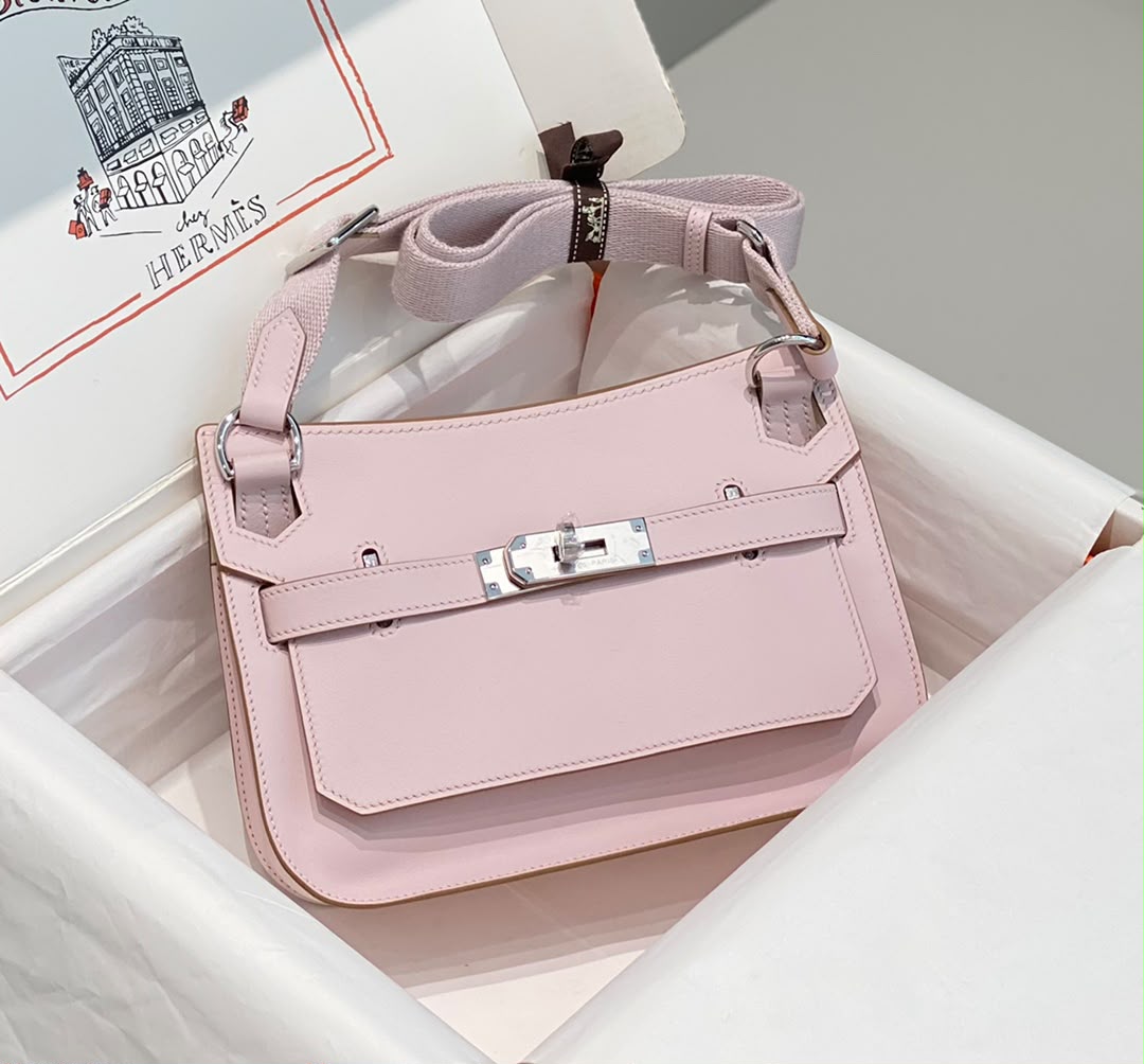 Ladies Herm**s bags