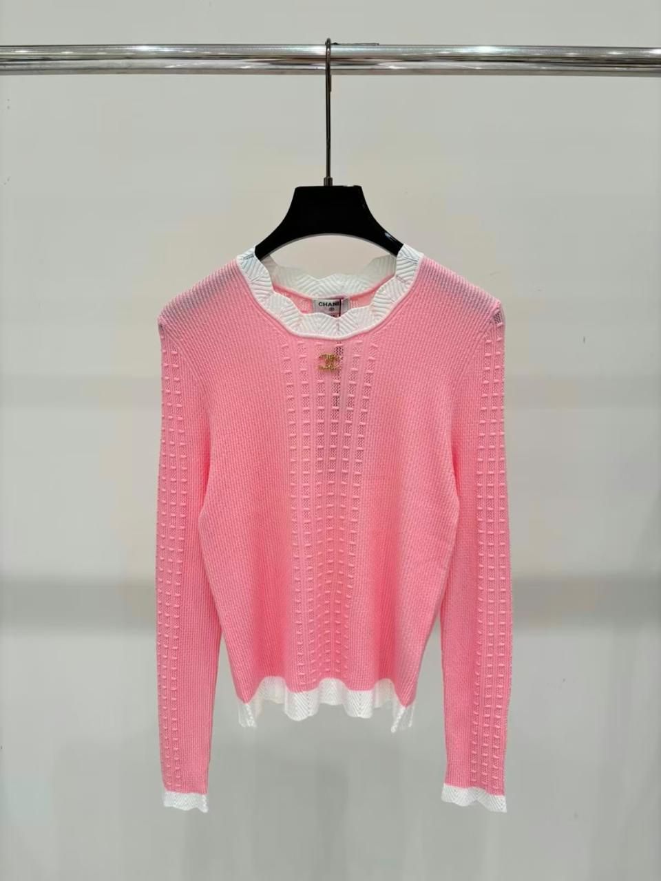 Ladies tops & tshirts