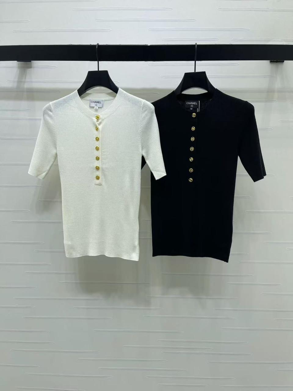 Ladies tops & tshirts