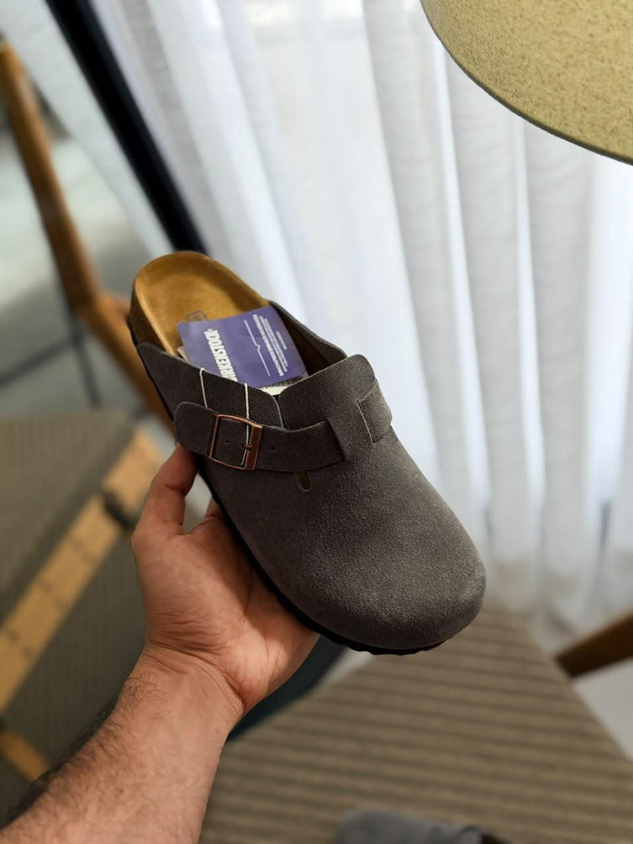 Men slippers