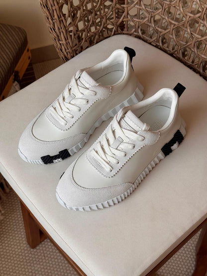 Ladies sneakers