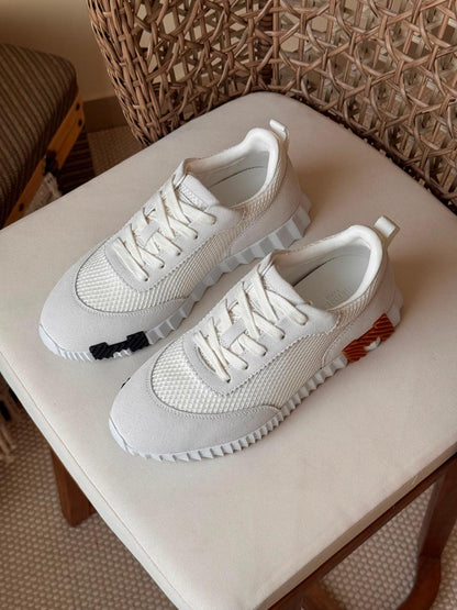 Ladies sneakers