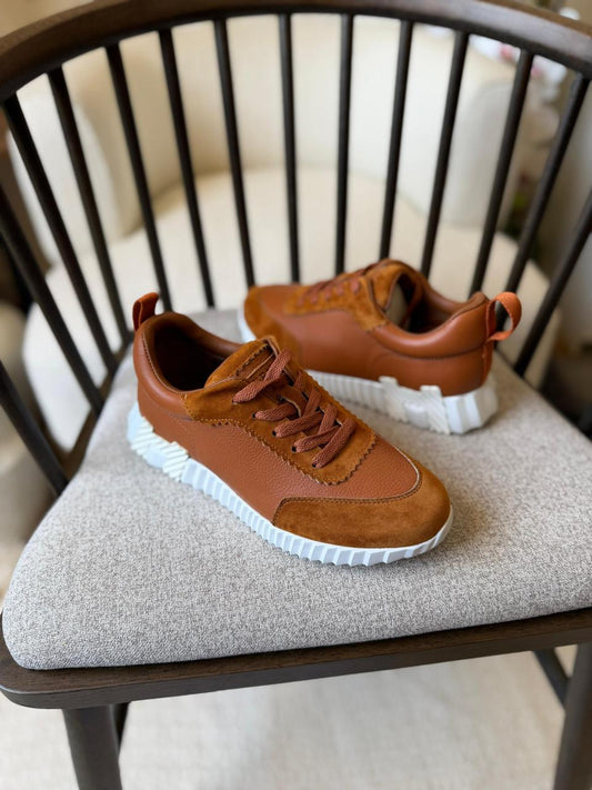 Ladies sneakers