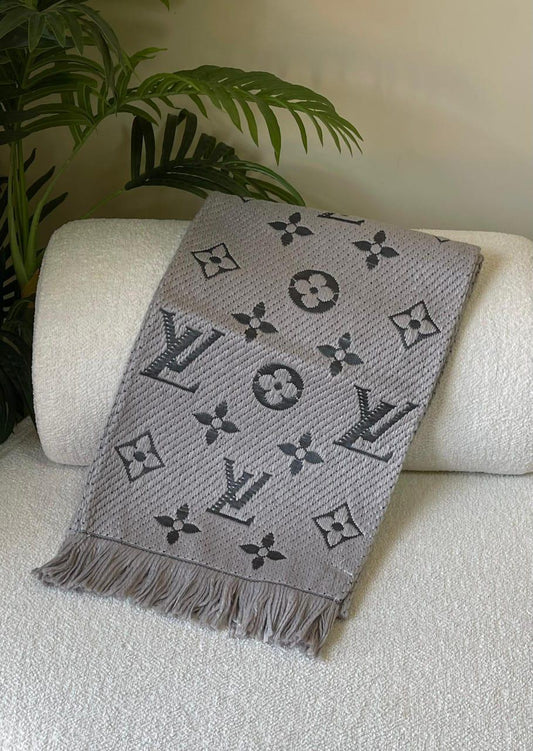 Ladies scarf