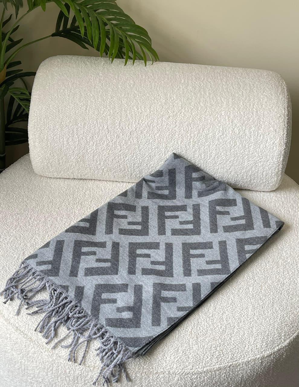 Ladies scarf