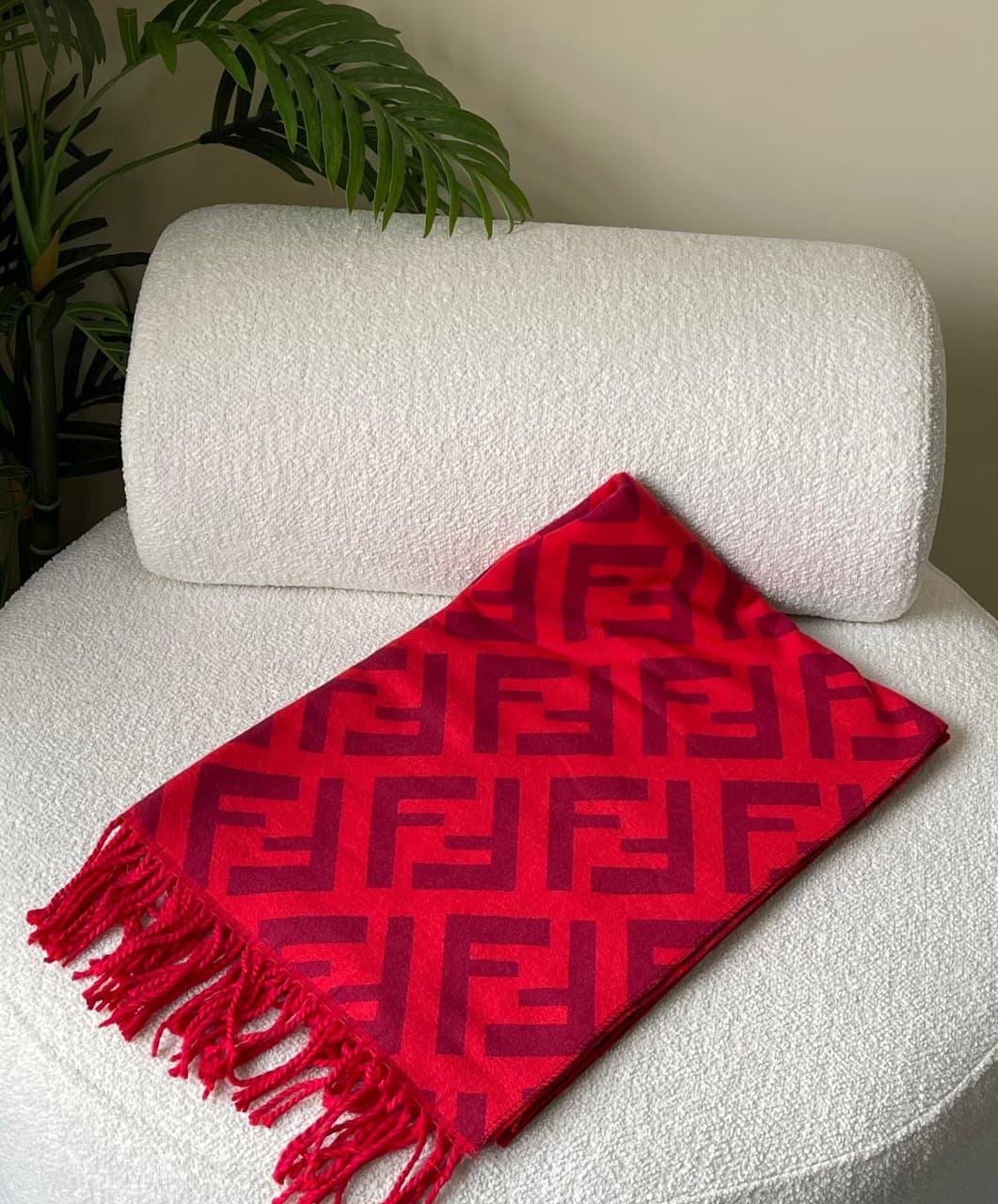 Ladies scarf