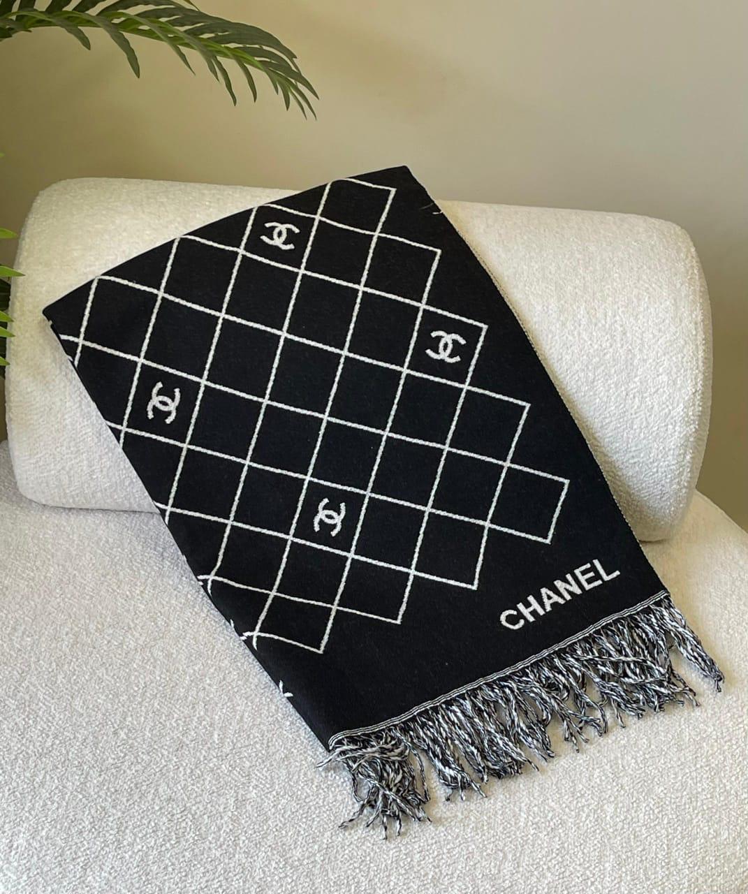 Ladies scarf