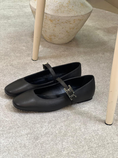 Ladies shoes