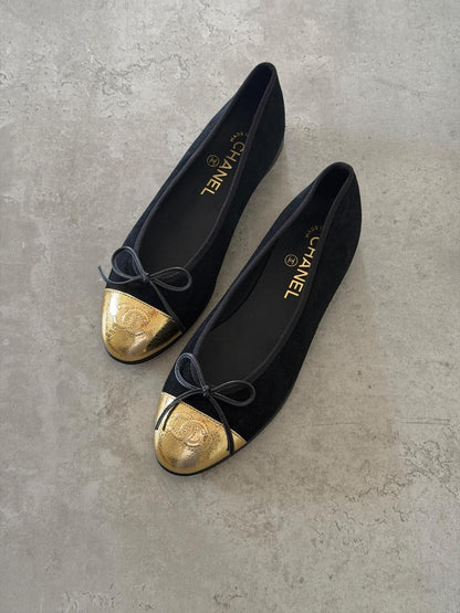 Ladies shoes