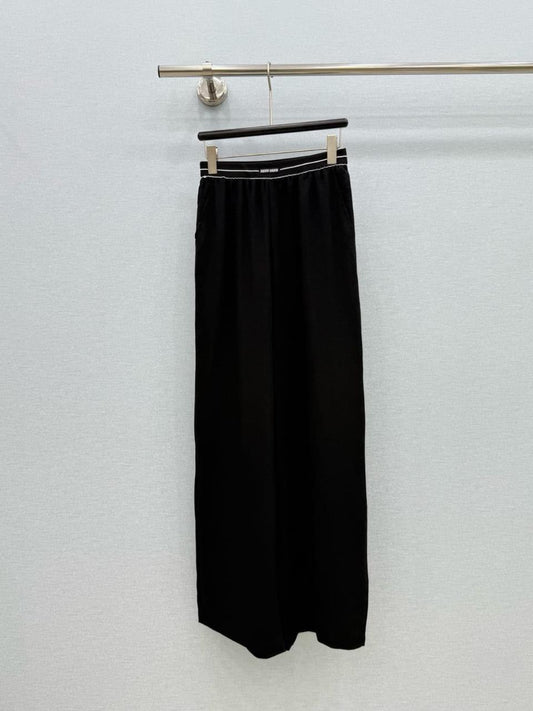Ladies pants & shorts