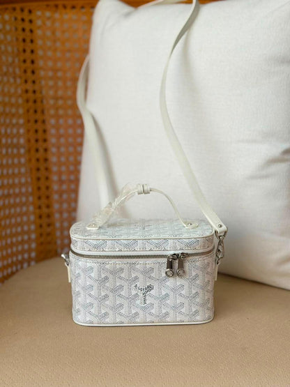 Ladies G*yard bags