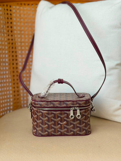 Ladies G*yard bags