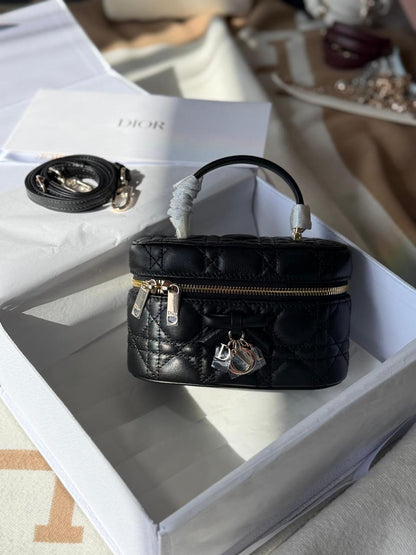 Ladies Di*r bags